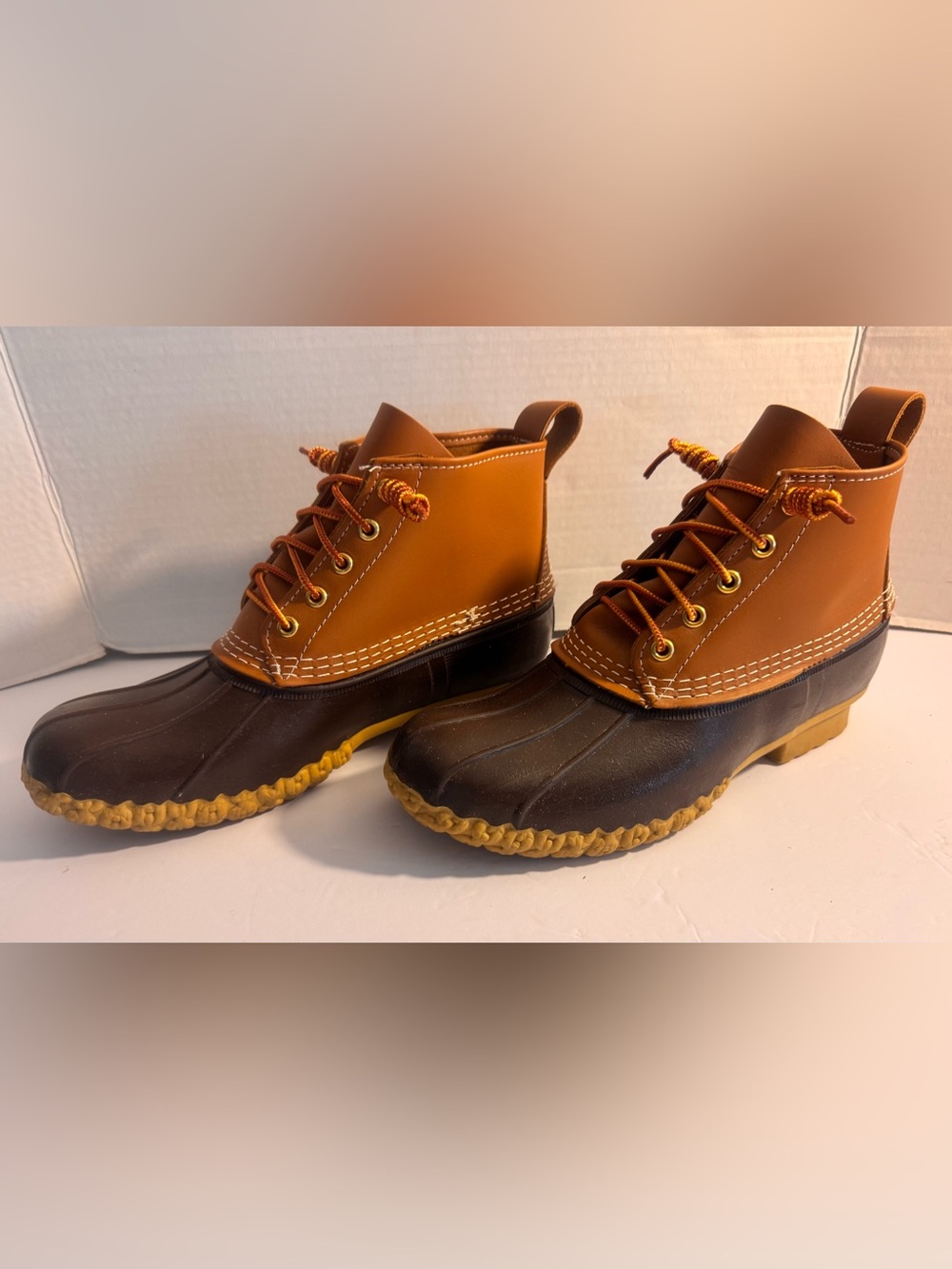 Vintage LL Bean Ladies 8 Medium Brown & Tan Waterproof 3 Eyelet Duck Rubber Mocs